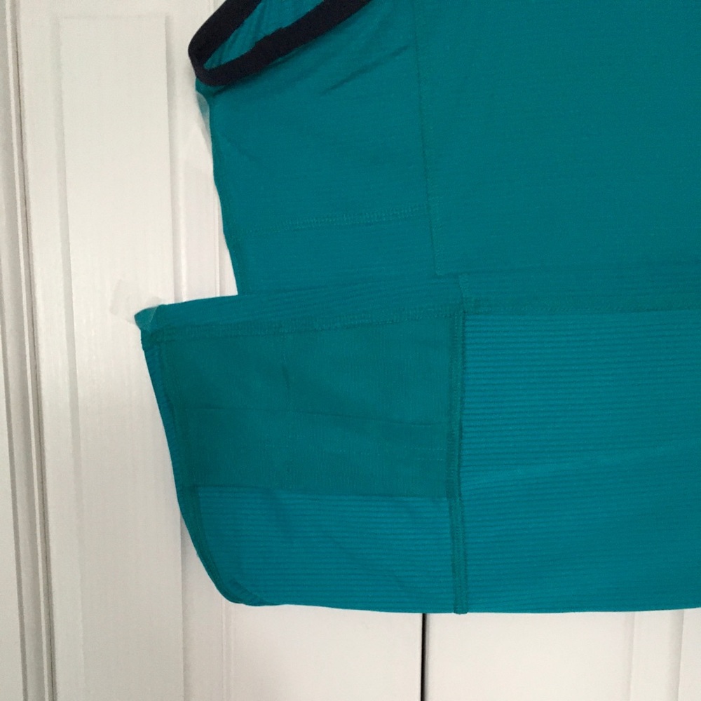 Lululemon Racerback Tank Size 10 - Picture 4 of 7